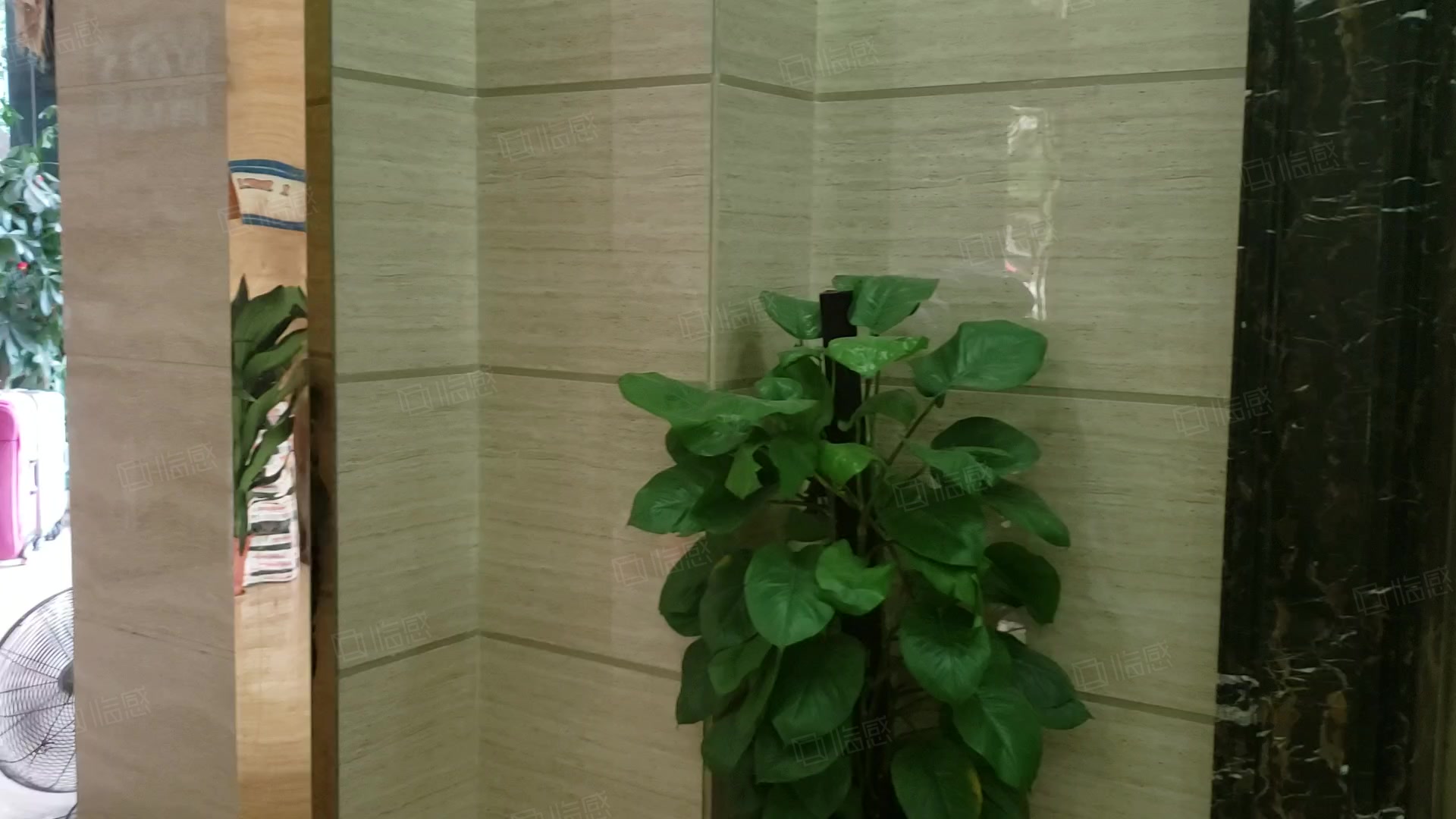 新景城商务大厦 