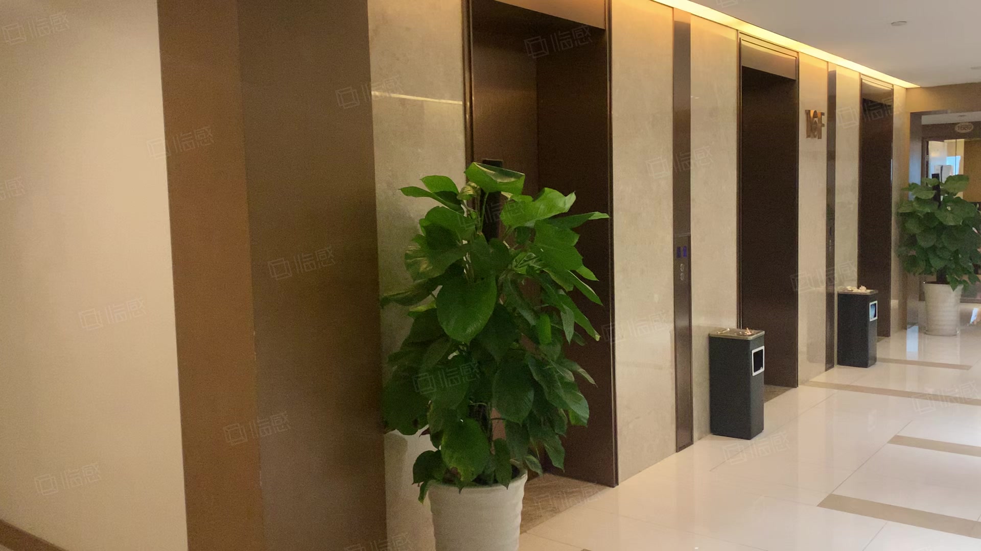 东方希望天祥广场(商住楼) 