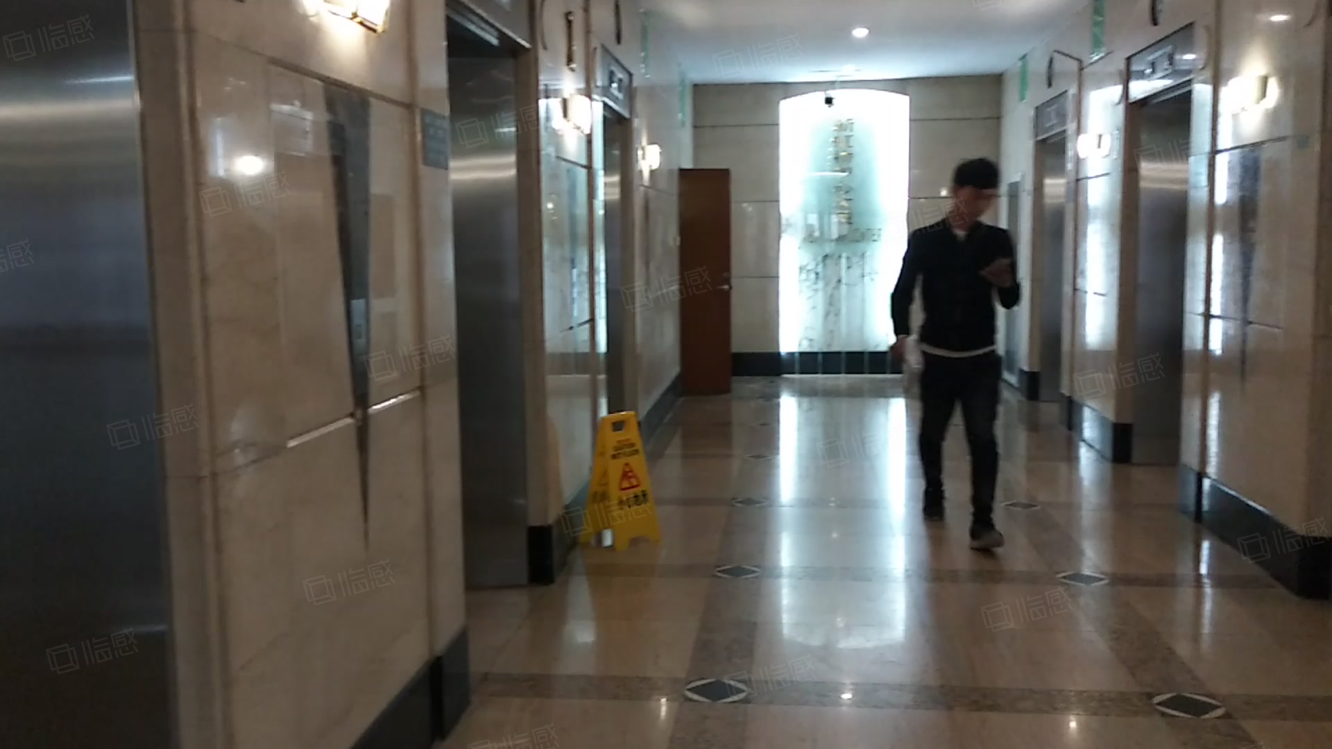 新虹桥中心大厦 