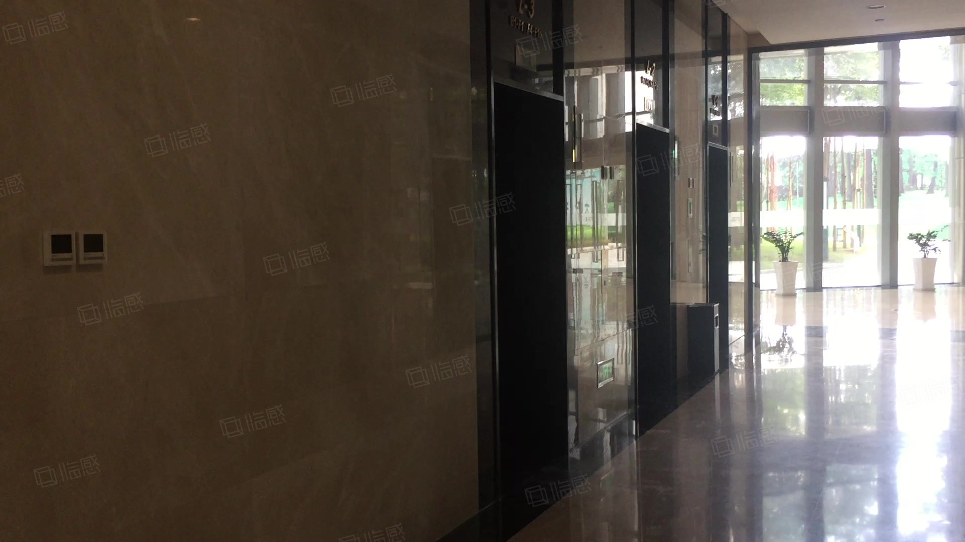 海尔青啤联合广场 