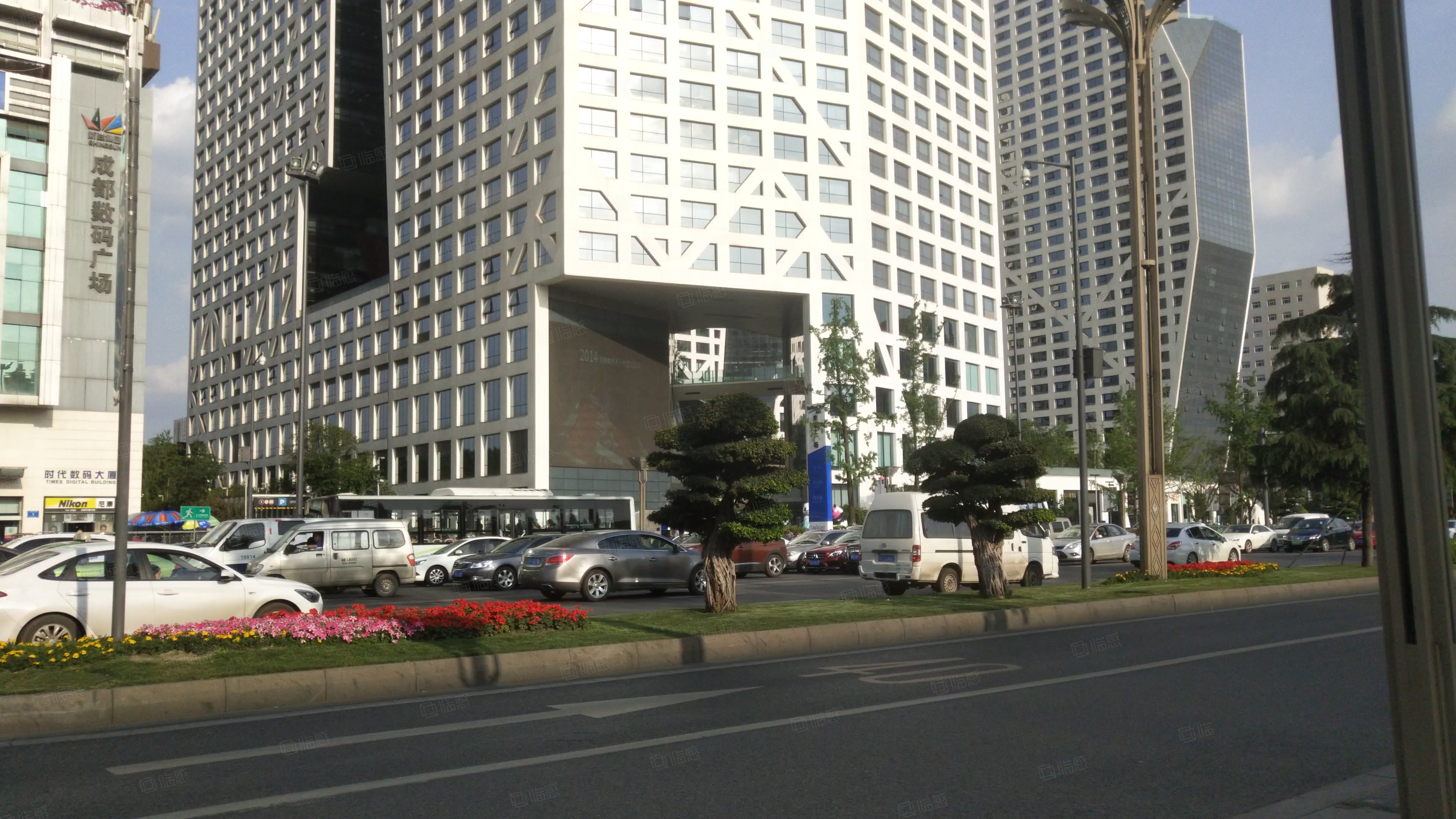 来福士广场写字楼