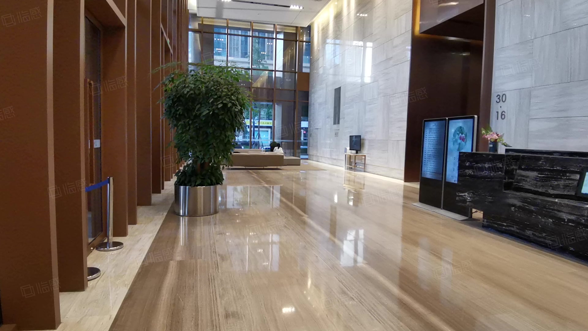 东方希望天祥广场 