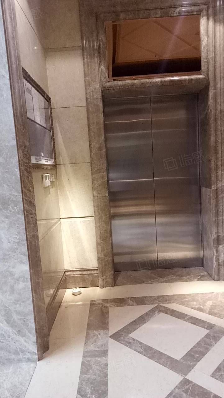 黄浦日月光中心(办公) 