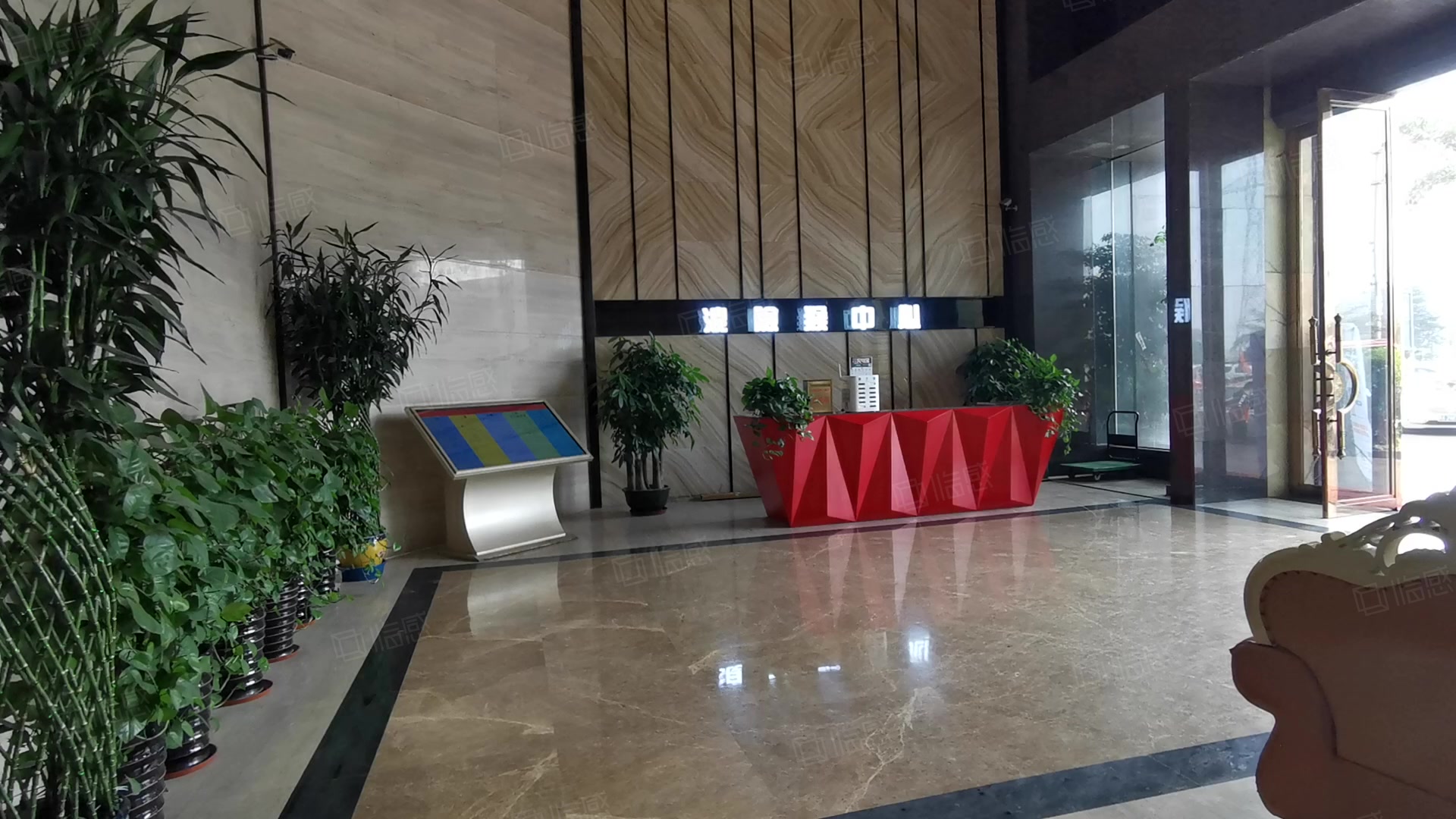 浪险猴中心写字楼出租/出售信息,浪险猴中心租金价格,图片,交通配套