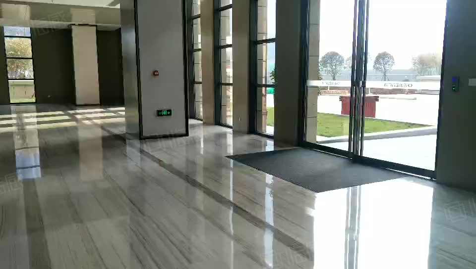 正衡金融服务大厦 