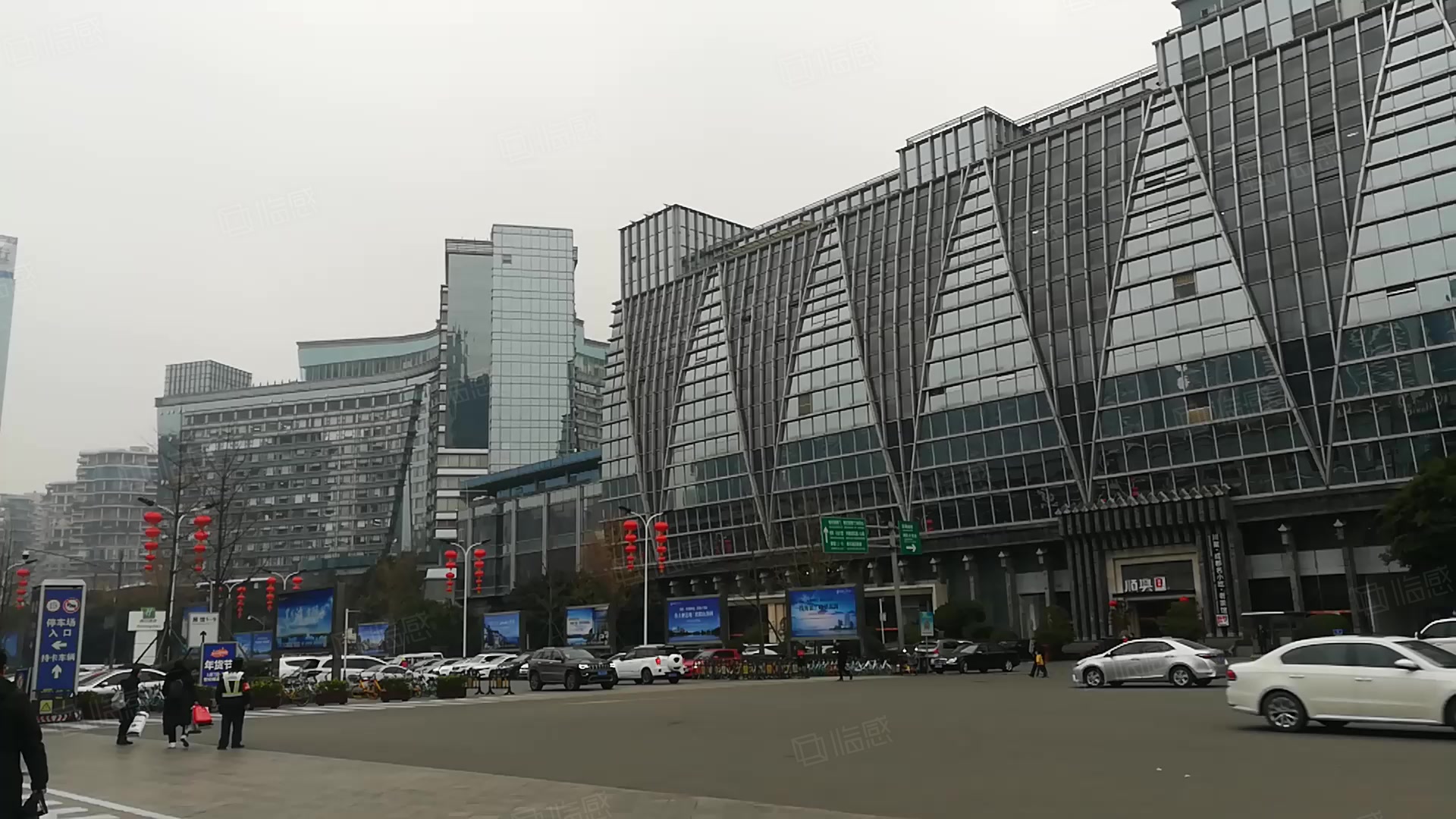 世纪城新国际会展中心办公楼 