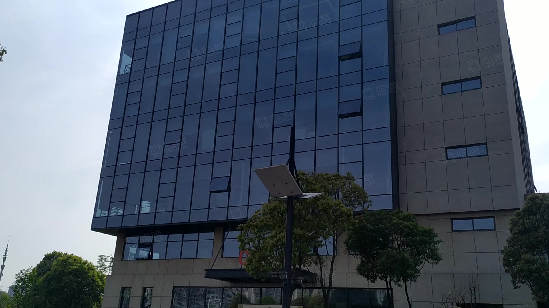 东山国际滨河街区 