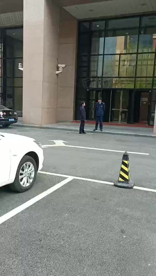 庄胜广场办公楼 