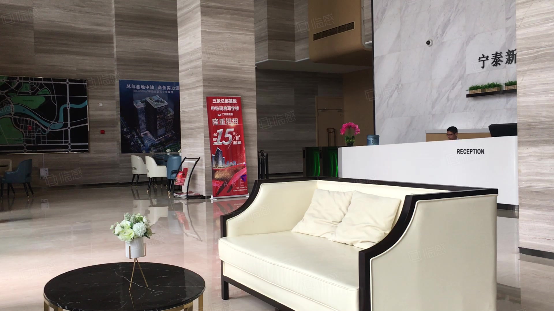 宁泰新港湾大厦 