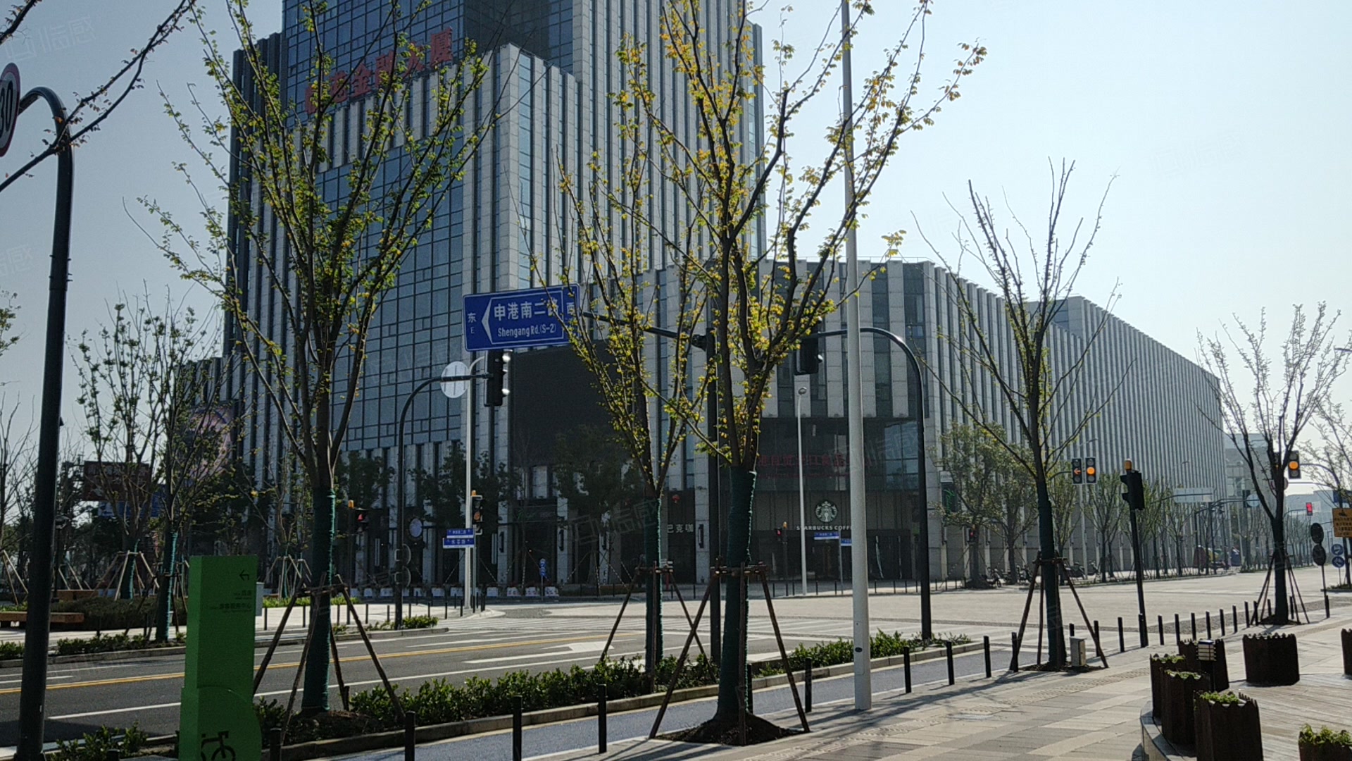 临港金融大厦写字楼出租/出售信息,临港金融大厦租金价格,图片,交通