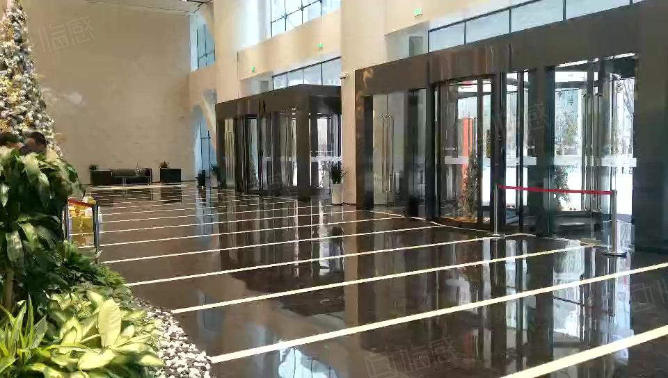 西安天安人寿中心 