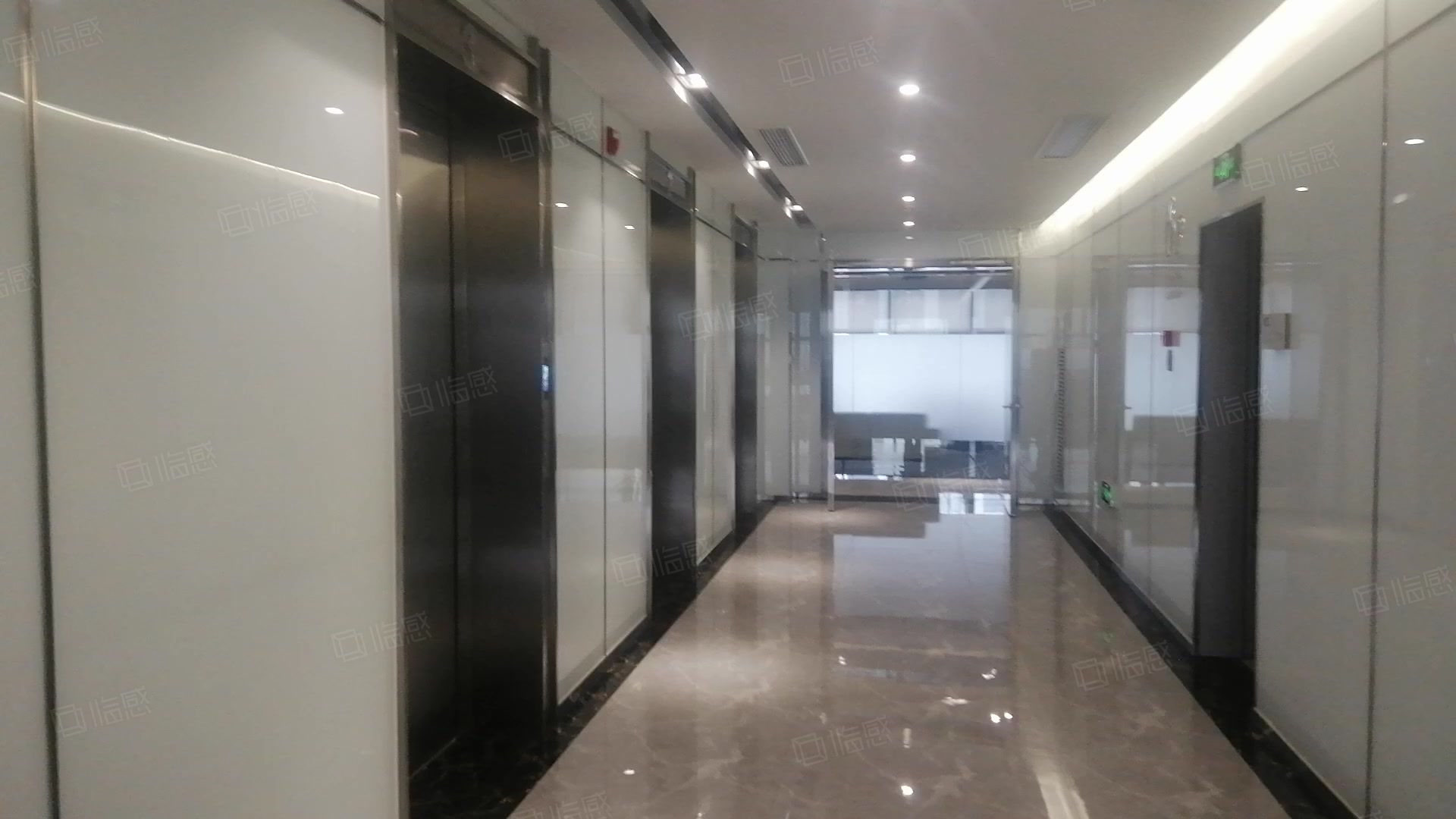 华侨国际新侨创智中心 