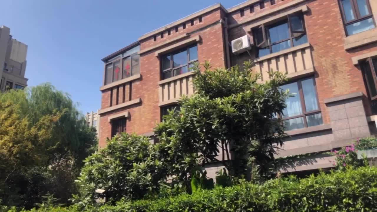 绿地金山名邸别墅金山山阳龙航路1638弄