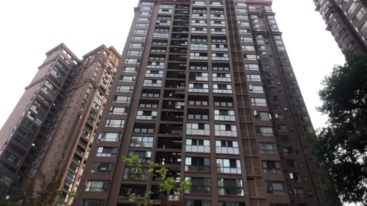 洛森堡蝶郡天府新区麓山麓山大道680号