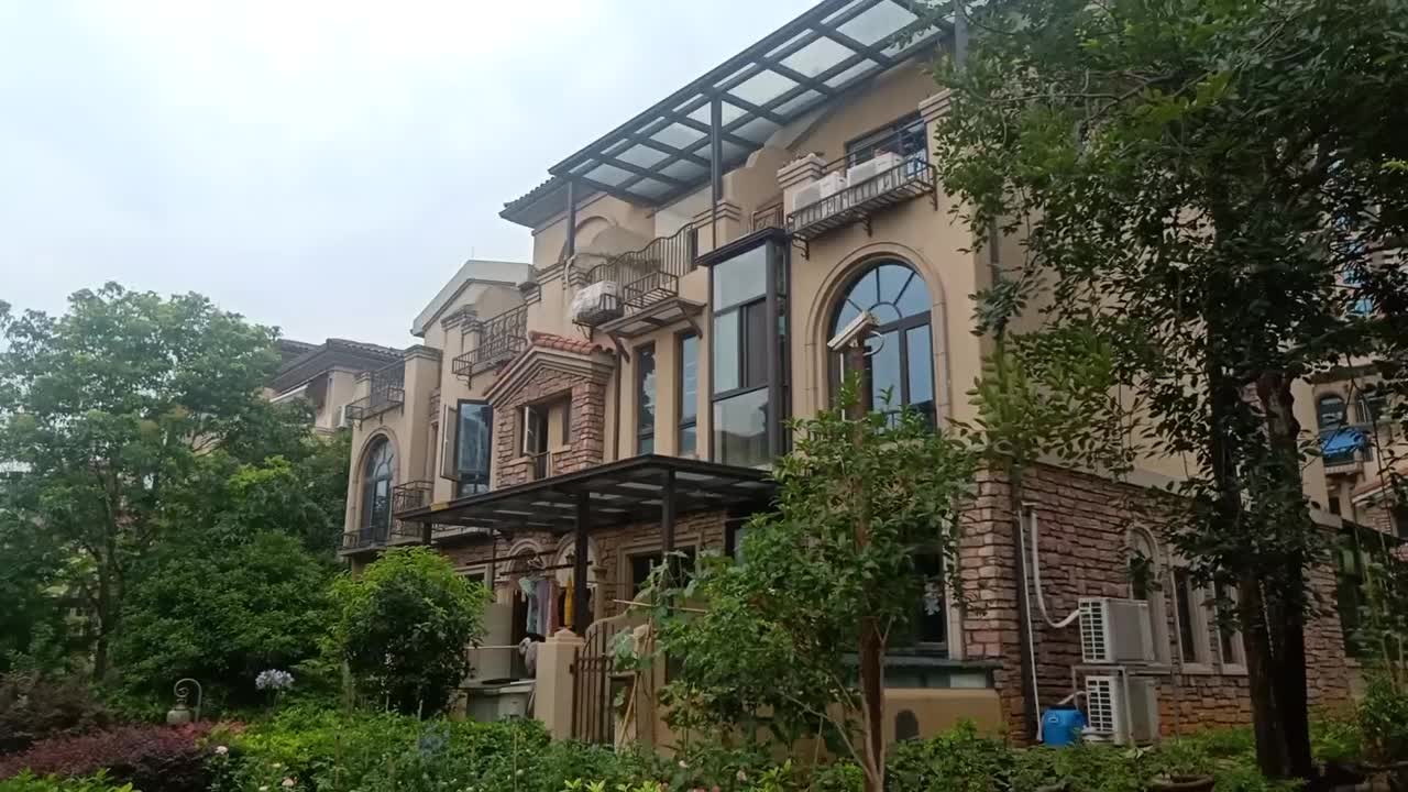 珑璟轩(别墅) 黄陂-盘龙城-巨龙大道217号