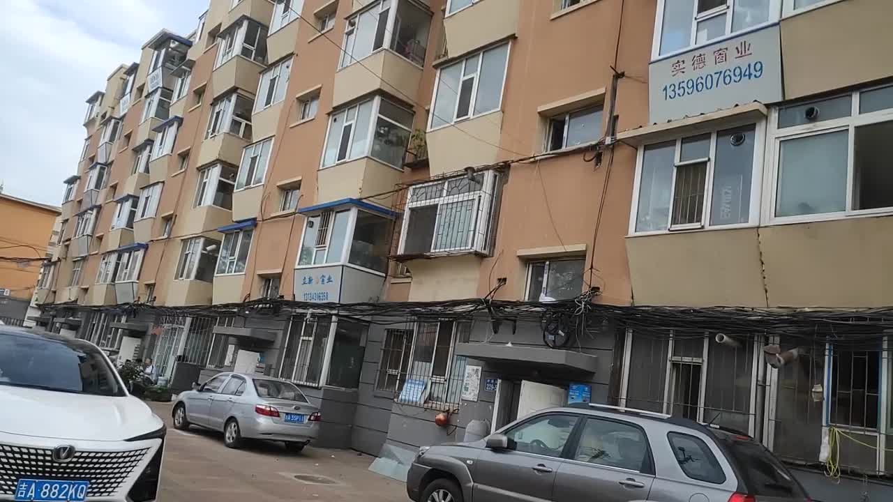 富锦小区朝阳红旗和光胡同2604号