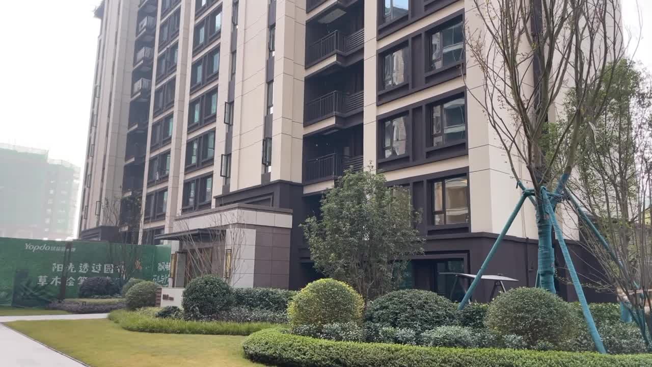 优品道珑玺湾内部,周边环境视频,优品道珑玺湾楼栋外景视频,小区路况